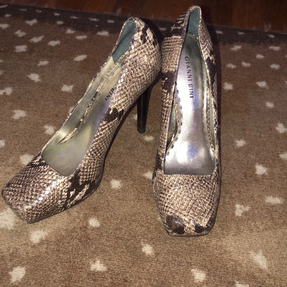 Gianni BINI Snakeskin heels